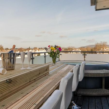 Central Penthouse With Hot Tub & Views 22 Cheltenham Exterior foto